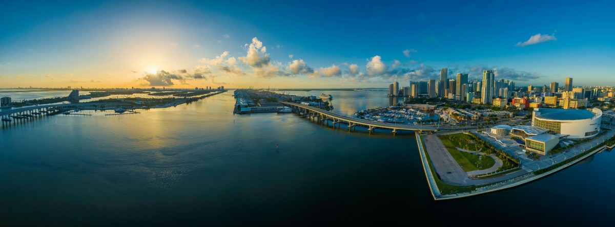 Image of Miami skyline